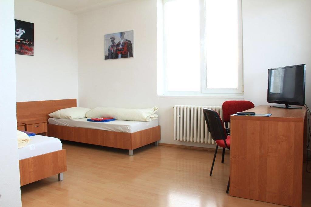 Hostel Narva Bratislava Esterno foto