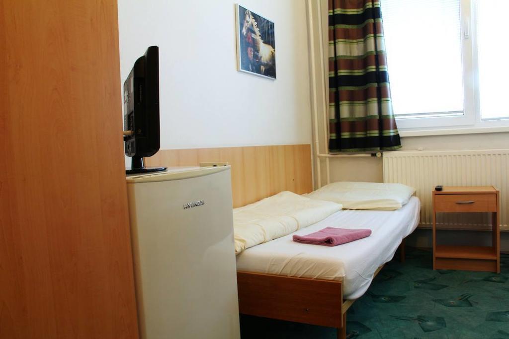 Hostel Narva Bratislava Esterno foto
