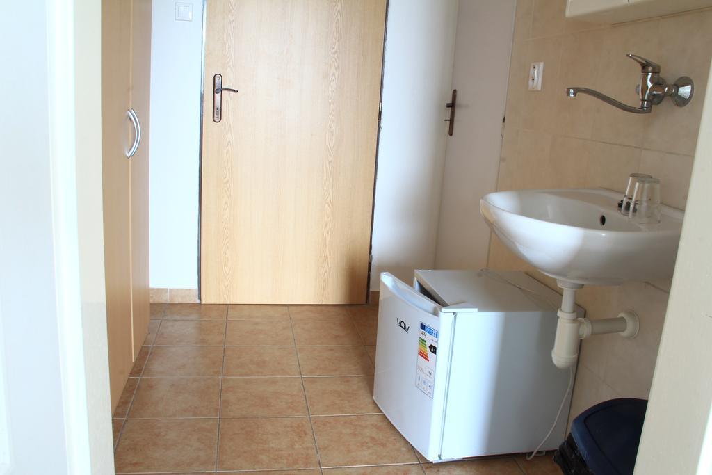 Hostel Narva Bratislava Esterno foto